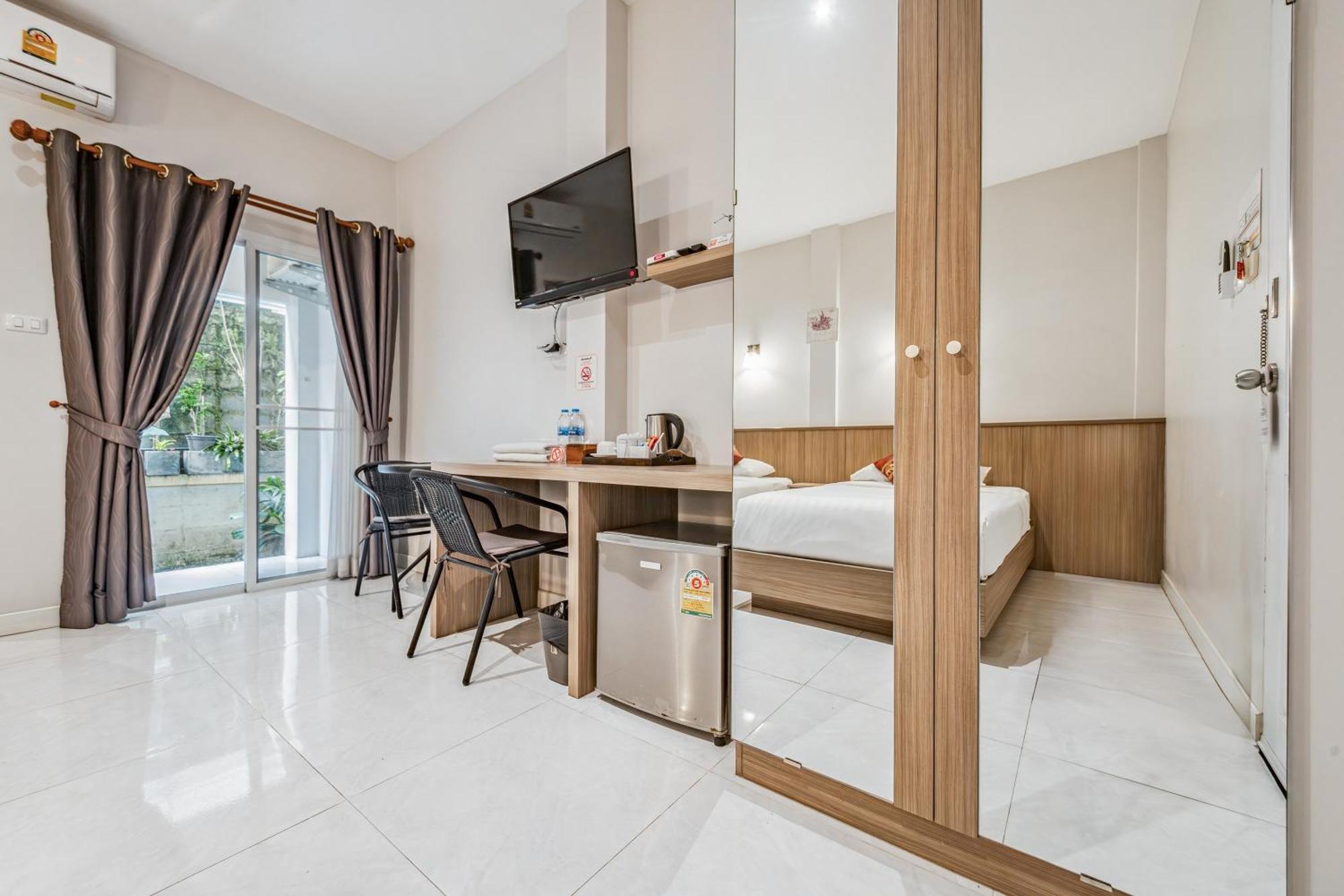 Winrisa Place Nai Yang Beach Екстериор снимка