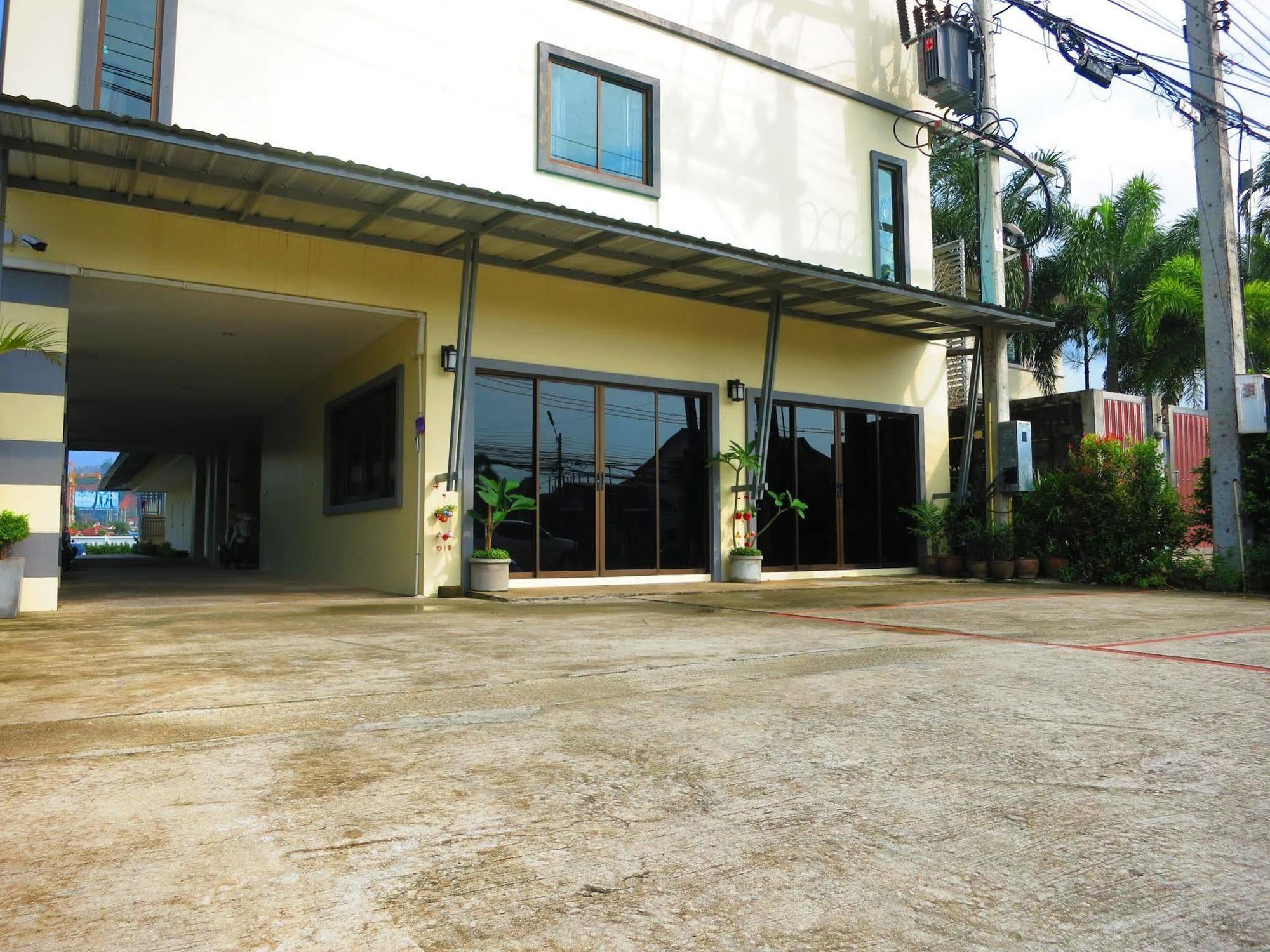 Winrisa Place Nai Yang Beach Екстериор снимка
