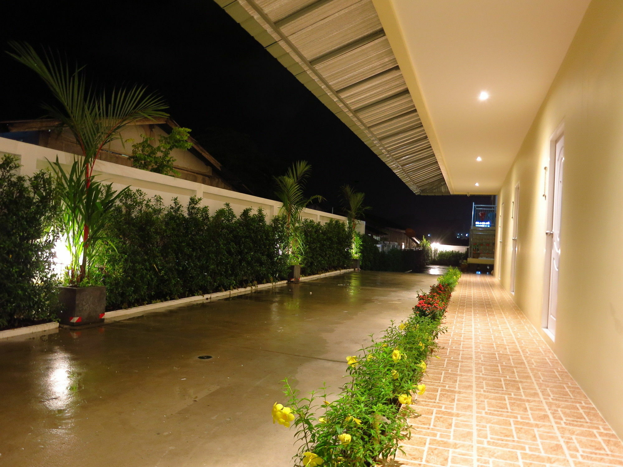 Winrisa Place Nai Yang Beach Екстериор снимка